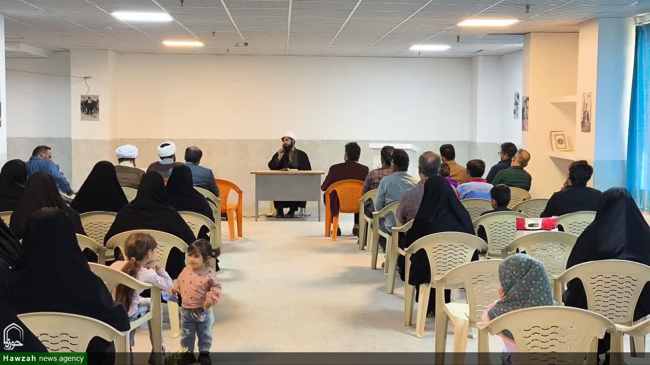 تصاویر / نشست کادر مدرسه علمیه شیخ علیخان زنگنه با والدین طلاب