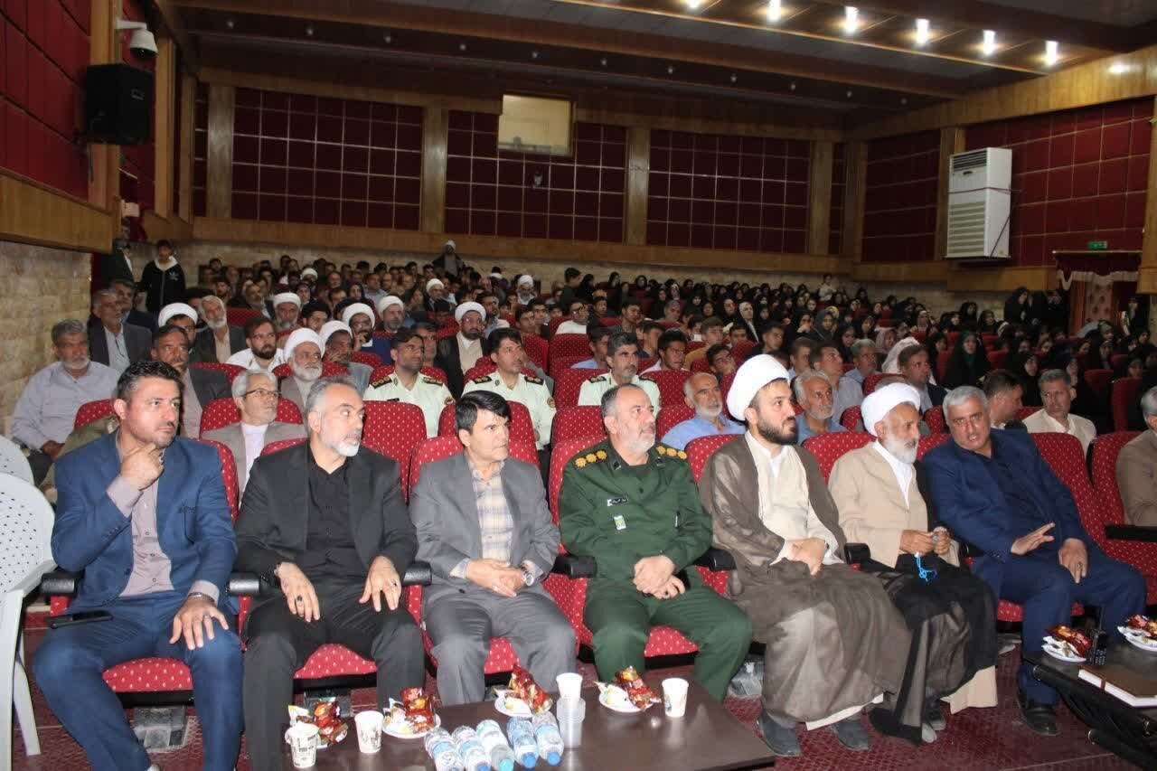 تصاویر / همایش منزلت نماز در شهرستان بویین زهرا