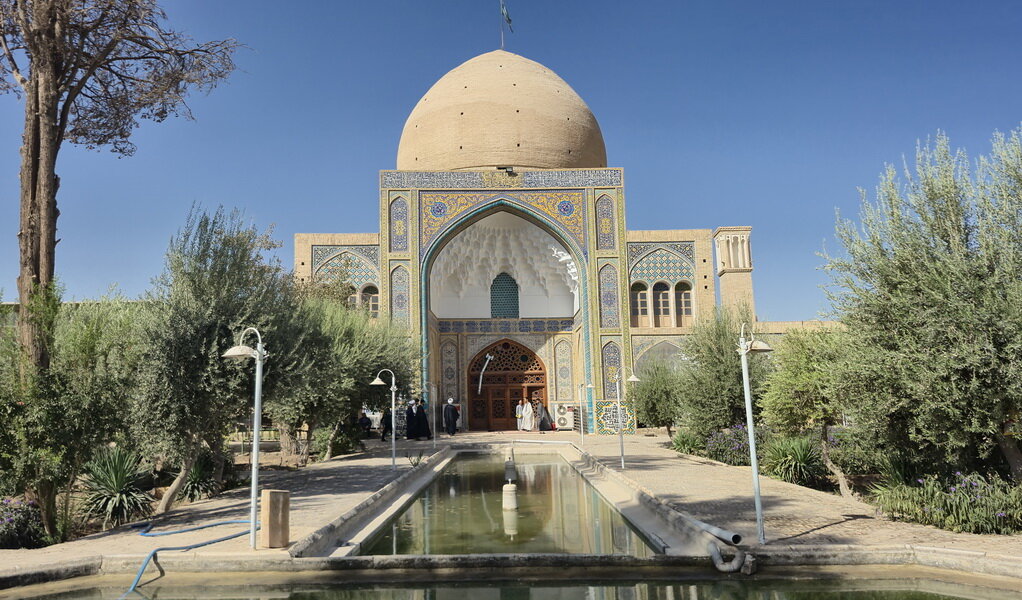 فیلم | حضور طلاب مدرسه علمیه امام خمینی(ره) در تجمعات شبانه
