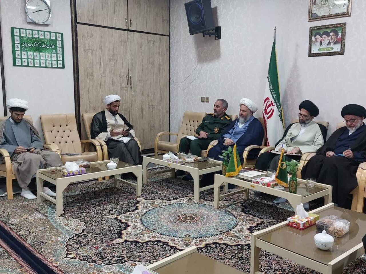 اعتکاف باید زمینه‌ساز پیوند قلب و عقل جوانان با امام زمان(عج) باشد+ تصاویر