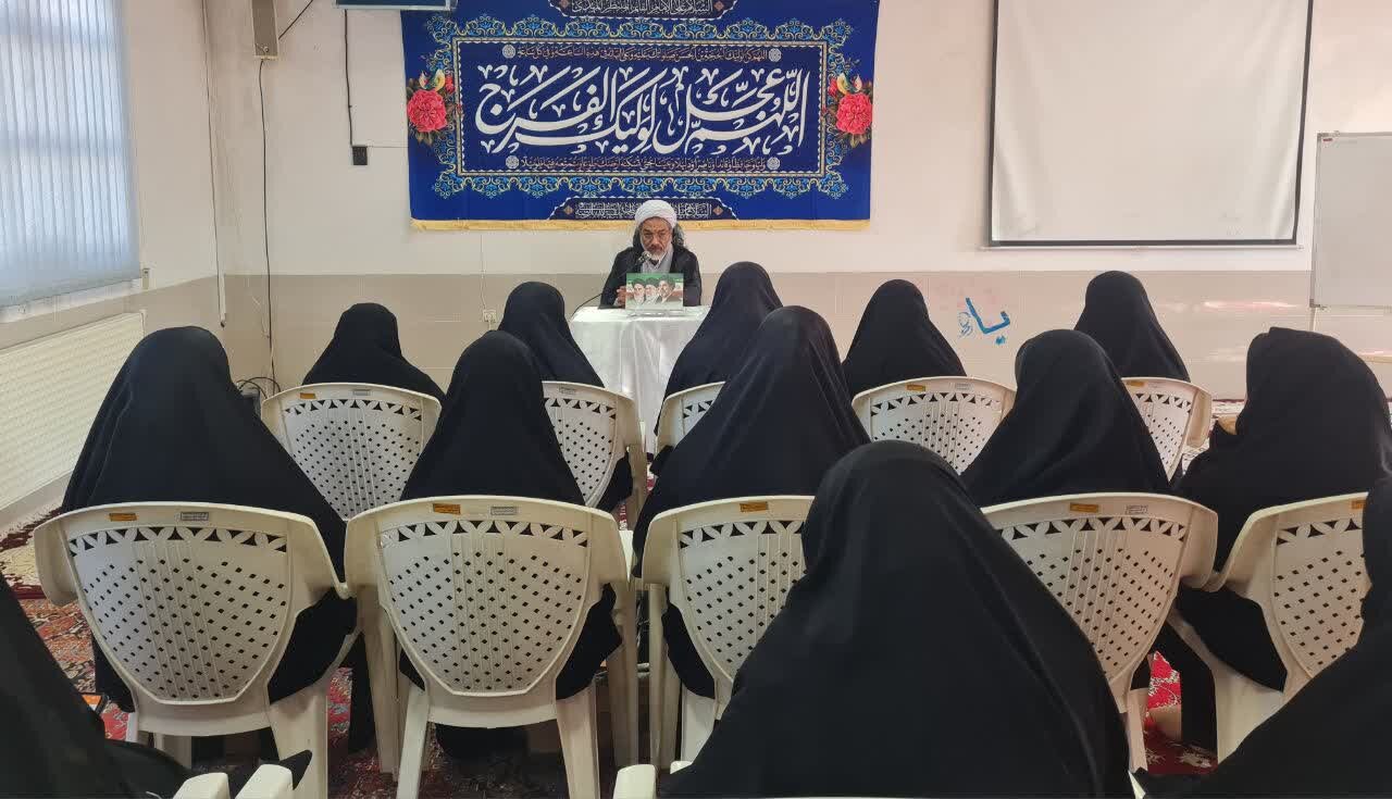 افتتاحیه دوره «اربعین تعالی» در مدرسه علمیه الزهراء استهبان برگزار شد