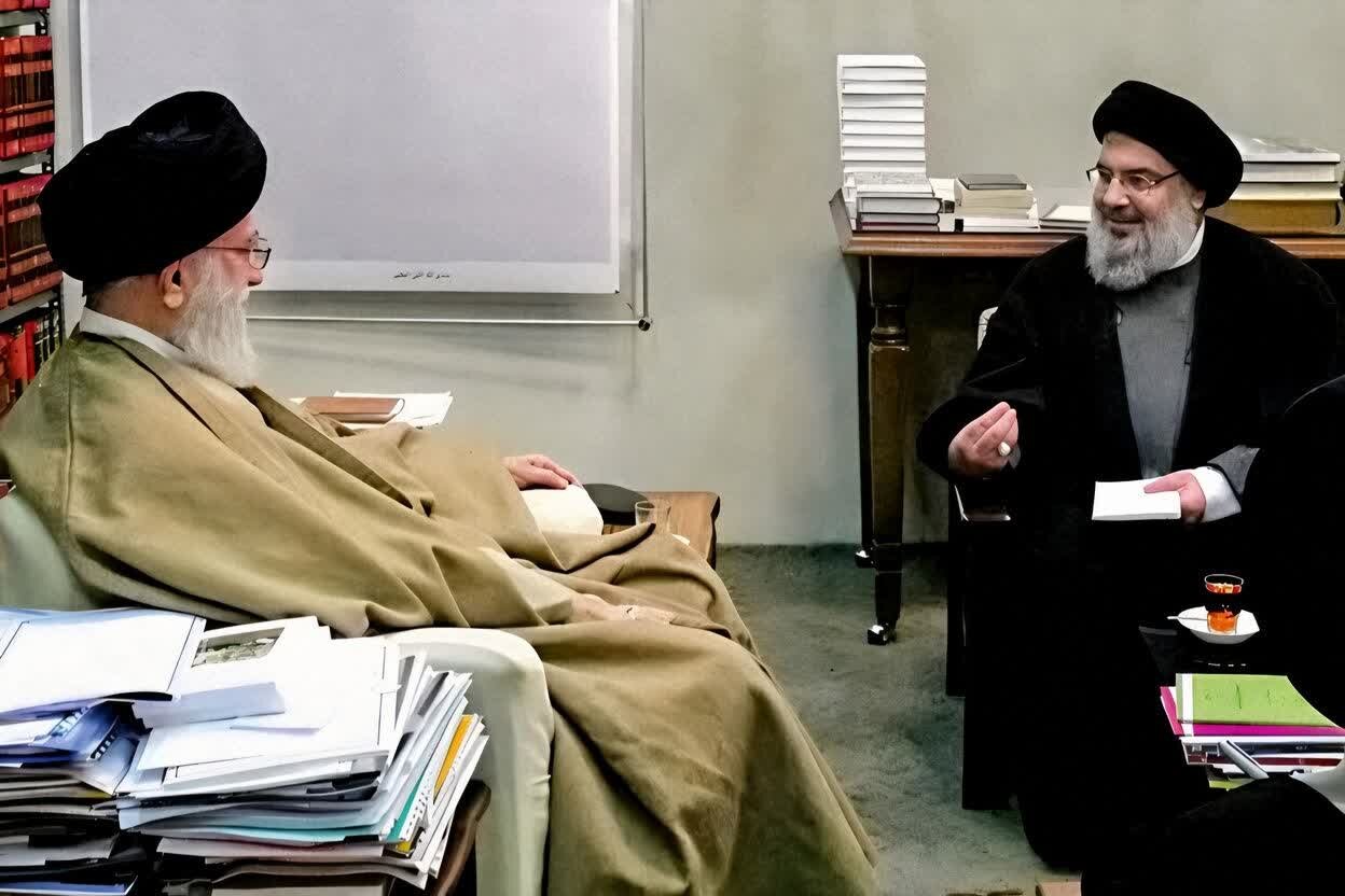 Watu wote washike kalamu ili kumtambulisha Imamu Shahidi na Sayyid Hassan Nasrullah
