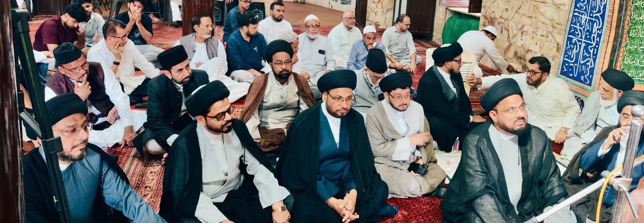 ممبئی میں مولانا سید ابوالقاسم رضوی کی والدۂ مرحومہ کی مجلسِ چہلم، علماء و خطباء اور مومنین کی بڑی تعداد میں شرکت