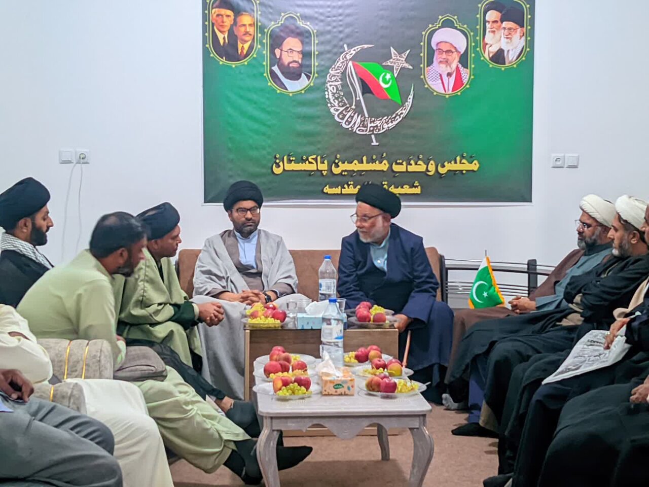 علامہ حسن ظفر نقوی کا دفتر ایم ڈبلیو ایم شعبہ قم کا دورہ / طلابِ علومِ دینیہ کی فکری و سیاسی تربیت اور تبلیغِ دین پر تاکید