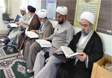 تصاویر/ برگزاری محفل قرآنی در مدرسه علمیه امام حسن عسکری (ع) شهرستان آمل