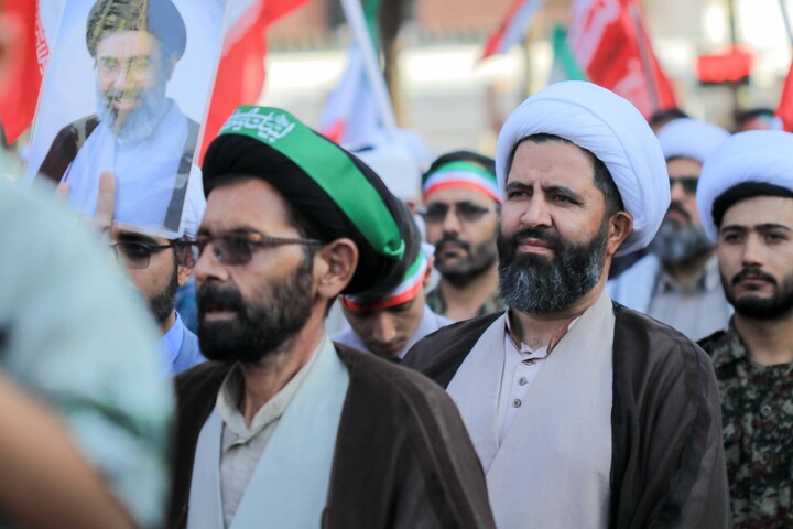 تصاویر| حضور اساتید و طلاب حوزه علمیه بیرجند در رزمایش جانفدا
