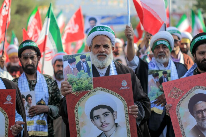 تصاویر| حضور اساتید و طلاب حوزه علمیه بیرجند در رزمایش جانفدا