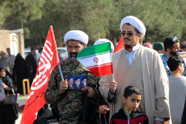 تصاویر| حضور اساتید و طلاب حوزه علمیه بیرجند در رزمایش جانفدا