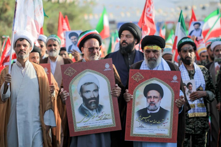 تصاویر| حضور اساتید و طلاب حوزه علمیه بیرجند در رزمایش جانفدا