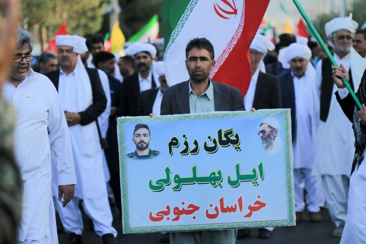 تصاویر| حضور گسترده اقشار مختلف در رزمایش جانفدا بیرجند
