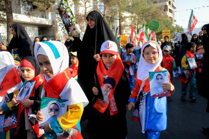 تصاویر| حضور گسترده اقشار مختلف در رزمایش جانفدا بیرجند