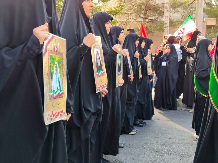 تصاویر| طلاب مدرسه علمیه نرجس(س) در رزمایش جانفدای شهرستان بیرجند