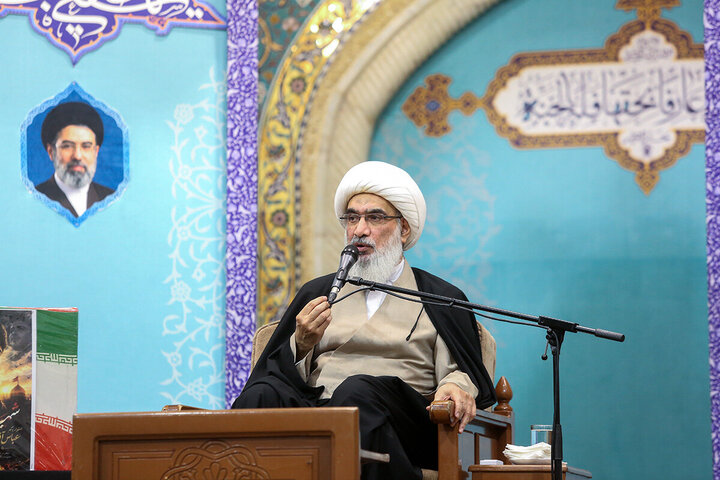حضرت زینب(س) با حماسه‌آفرینی، اسلام را از خطر نابودی نجات داد