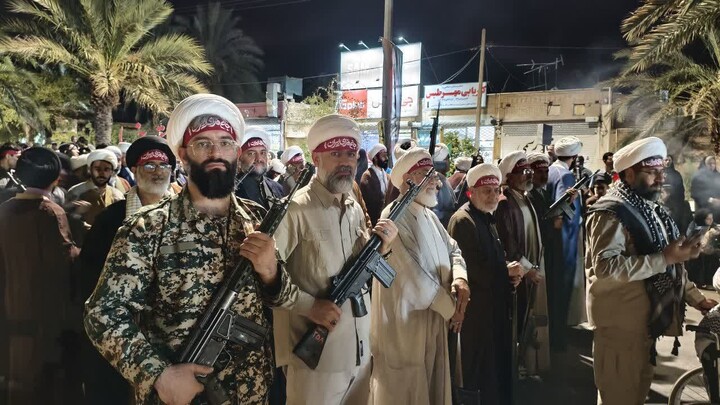 تصاویر| حضور طلاب و روحانیون شهرستان طبس در رزمایش جانفدا