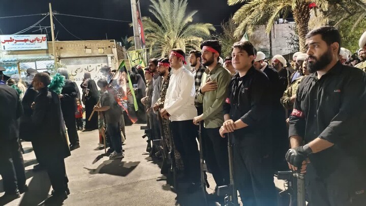 تصاویر| حضور طلاب و روحانیون شهرستان طبس در رزمایش جانفدا
