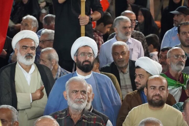 تصاویر / میدان‌داری علما و روحانیون شیعه و سنی در میدان وحدت گرگان