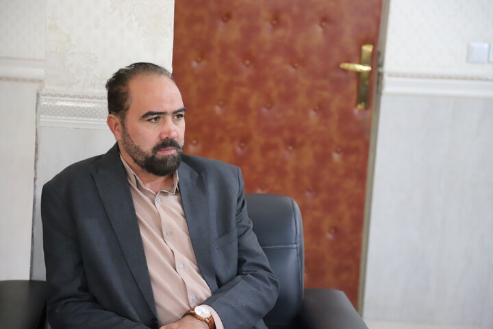 تصاویر/دیدار مدیر و جمعی از معاونین حوزه علمیه کردستان با رئیس عقیدتی سیاسی انتظامی کردستان