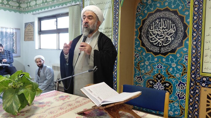 تصاویر/ برگزاری محفل قرآنی در مدرسه علمیه امام حسن عسکری (ع) شهرستان آمل