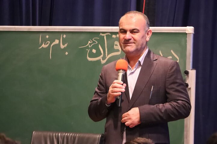 تصاویر/ افتتاحیه کشوری سی و پنجمین دوره مسابقات درسهایی از قرآن استاد قرائتی در شهرستان ساری