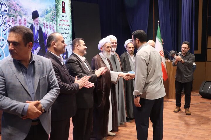 تصاویر/ افتتاحیه کشوری سی و پنجمین دوره مسابقات درسهایی از قرآن استاد قرائتی در شهرستان ساری