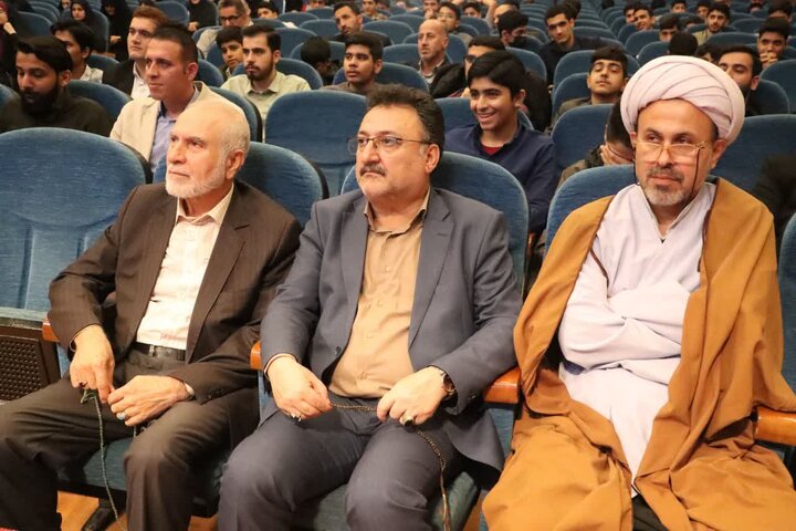تصاویر/ افتتاحیه کشوری سی و پنجمین دوره مسابقات درسهایی از قرآن استاد قرائتی در شهرستان ساری