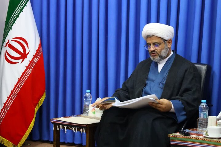 تصاویر/ دیدار مدیرکل و معاونین مرکز خدمات حوزه های علمیه مازندران با نماینده ولی‌فقیه در استان