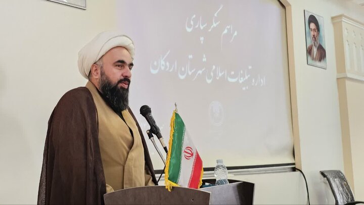 تصاویر/ آیین سنگرسپاری اداره تبلیغات اسلامی شهرستان اردکان برگزار شد