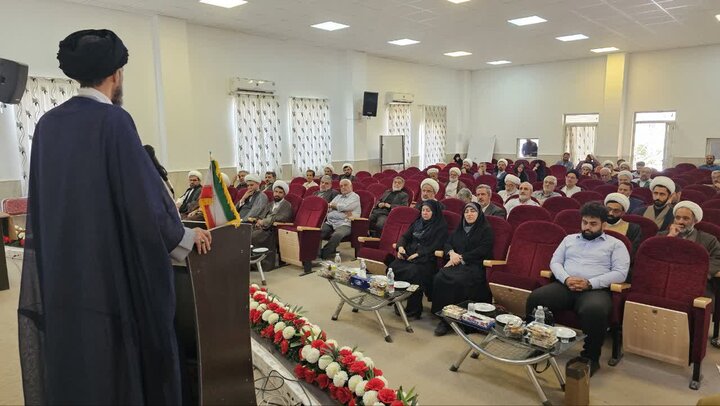 تصاویر/ آیین سنگرسپاری اداره تبلیغات اسلامی شهرستان اردکان برگزار شد