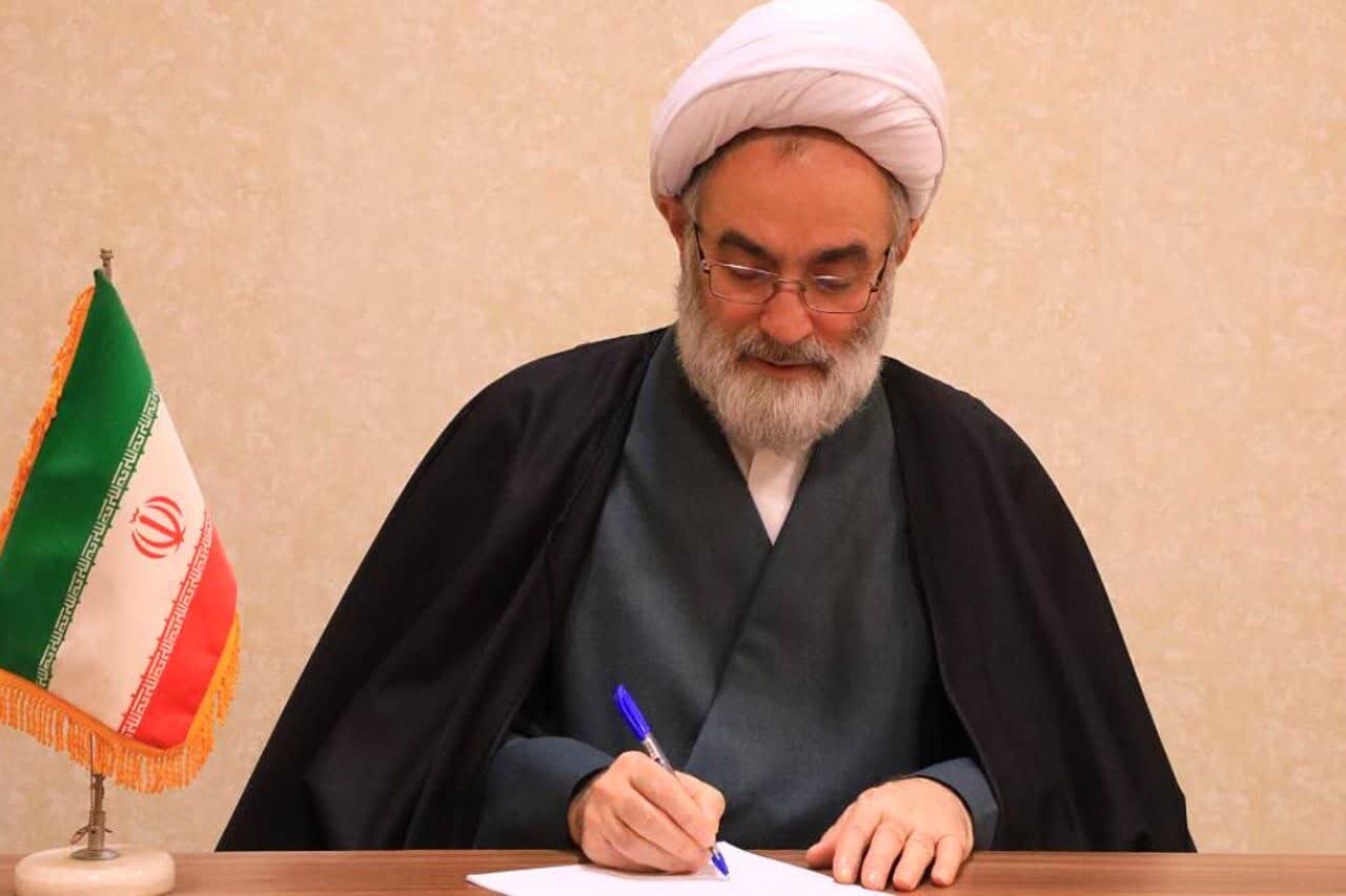 یک روز عزای عمومی در گیلان/ پیام تسلیت نماینده ولی‌فقیه در گیلان در پی ارتحال آیت‌الله قربانی