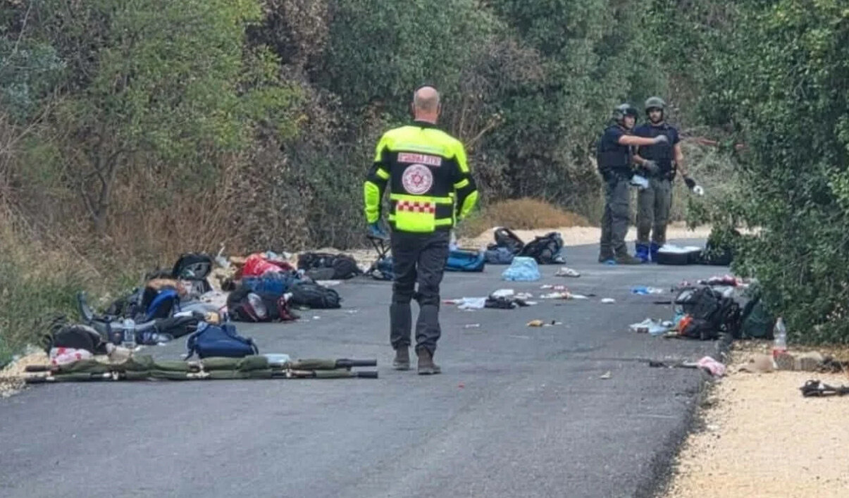إعلام إسرائيلي: قتيل و19 مصاباً بانفجار ذخيرة من مخلفات الحرب قرب حدود لبنان
