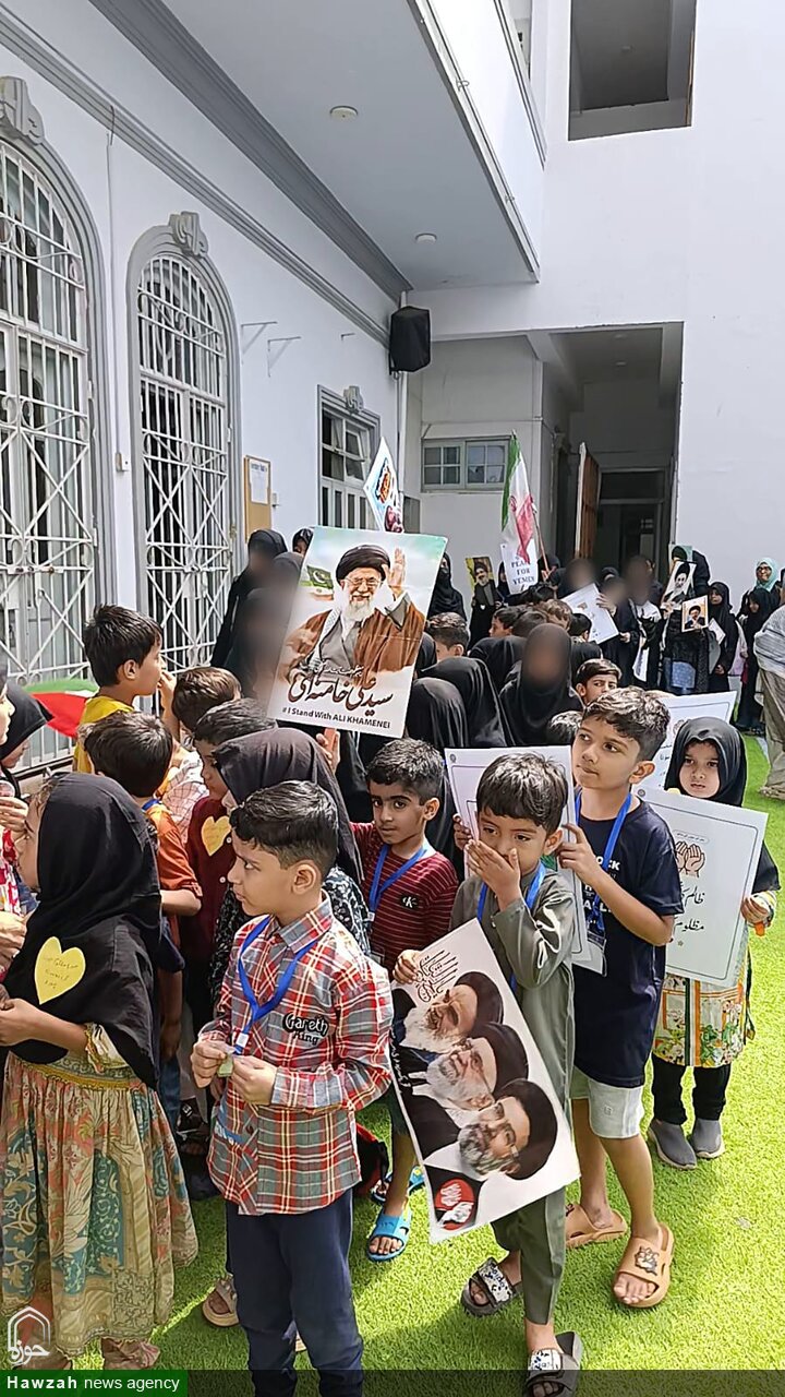 تجمع همبستگی دانشآموزان کراچی پاکستان با مردم مظلوم یمن