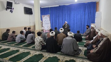 تصاویر/ درس اخلاق مدرسه علمیه امام محمد باقر علیه‌السلام خضری دشت‌بیاض
