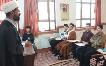 تصاویر/ کارگاه تربیتی با موضوع هویت طلبگی برای طلاب سطح یک مدرسه علمیه امام صادق (ع) قروه