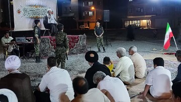 حضور مردم در اجتماعات، جلوه‌ دفاع از کشور است