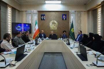رهبر شهید، غزل حافظ را اوج سخن فارسی می‌دانستند