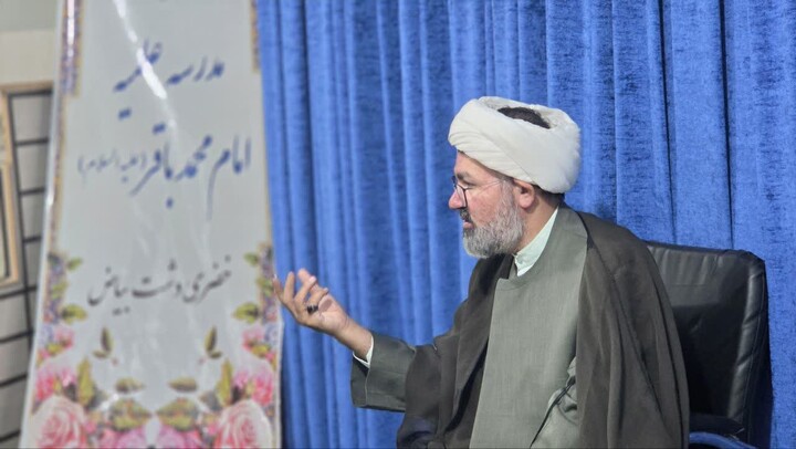 تصاویر| درس اخلاق مدرسه علمیه امام محمد باقر علیه‌السلام خضری دشت‌بیاض