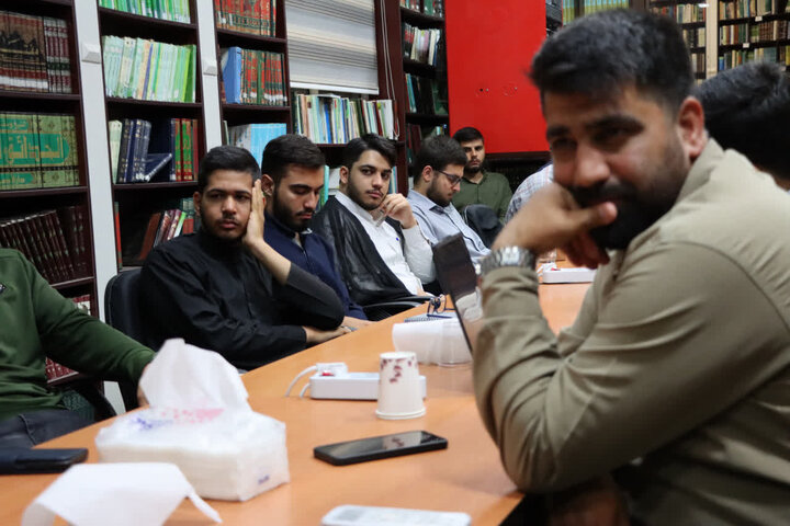 تصاویر/ نشست «فقه نظام ساز» در مدرسه علمیه امام رضا(ع)