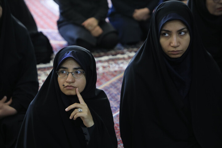  دیدار جمعی از پرستاران با نماینده ولی فقیه در خراسان جنوبی