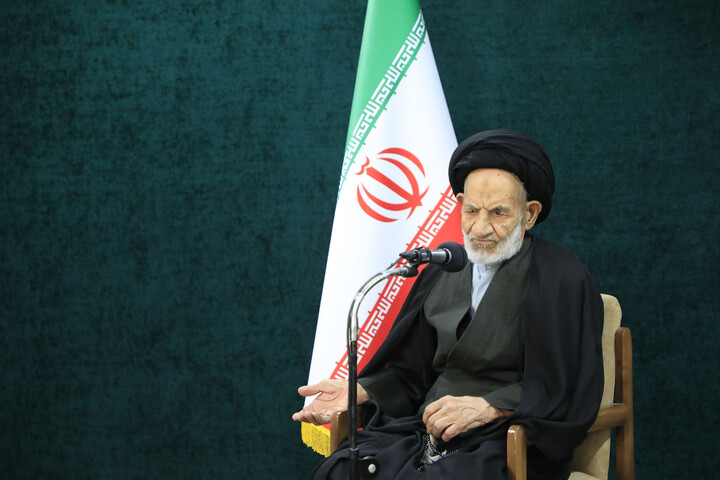  دیدار جمعی از پرستاران با نماینده ولی فقیه در خراسان جنوبی