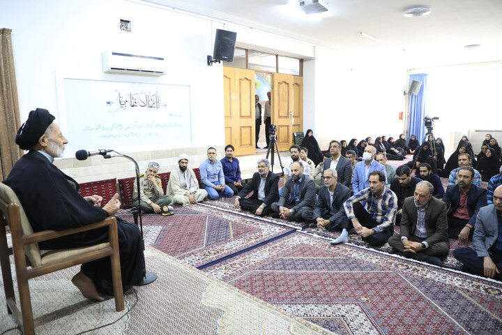  دیدار جمعی از پرستاران با نماینده ولی فقیه در خراسان جنوبی