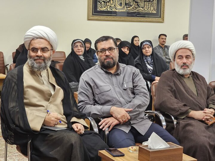 تصاویر/نشست هماهنگی دستگاه‌های اجرایی کردستان برای همایش ملی «بانوی کُرد»