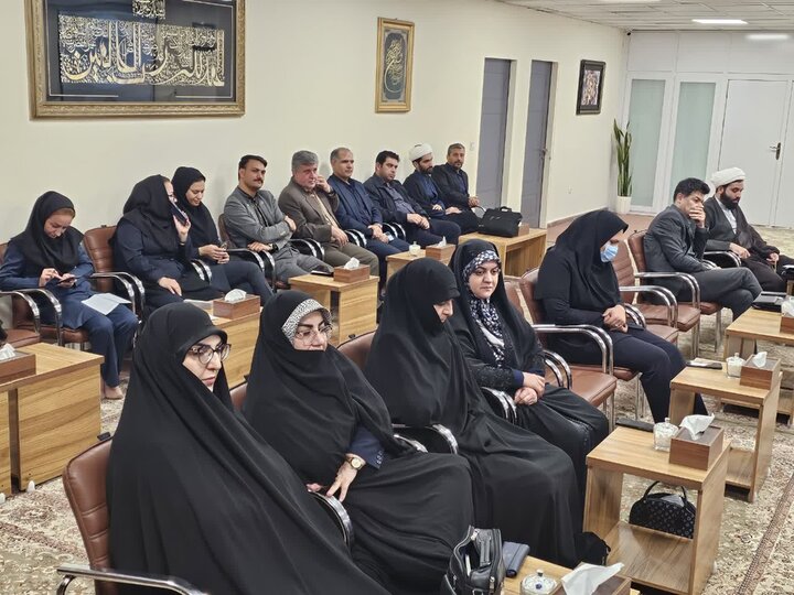 تصاویر/نشست هماهنگی دستگاه‌های اجرایی کردستان برای همایش ملی «بانوی کُرد»