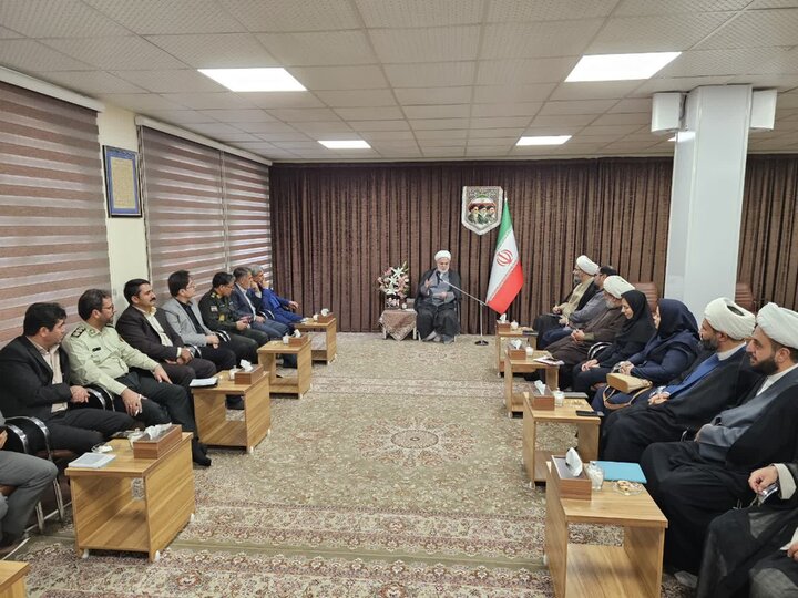 تصاویر/نشست هماهنگی دستگاه‌های اجرایی کردستان برای همایش ملی «بانوی کُرد»