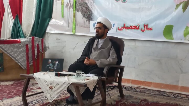 تصاویر/ جلسه توجیهی مبلغان طرح امین در مدرسه علمیه فاطمه الزهرا(س) کشکوئیه