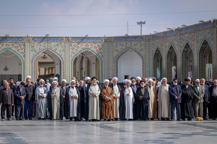تصاویر| تشییع امام جمعه سابق بیرجند در حرم امام رضا(ع)