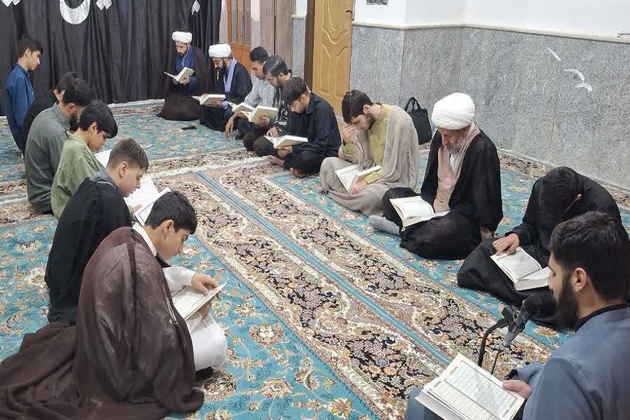 راه تقوای الهی در گرو تلاوت، تدبر و عمل به قرآن است+عکس
