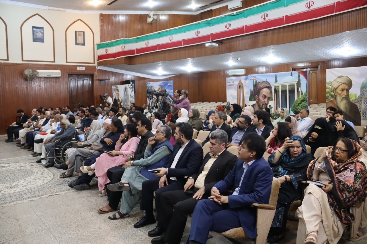 کراچی میں حافظ شیرازی کی یاد میں ادبی تقریب؛فارسی و اردو ادب کے تاریخی روابط اور ایران_پاکستان کے مشترکہ تہذیبی ورثے کو اجاگر کیا گیا
