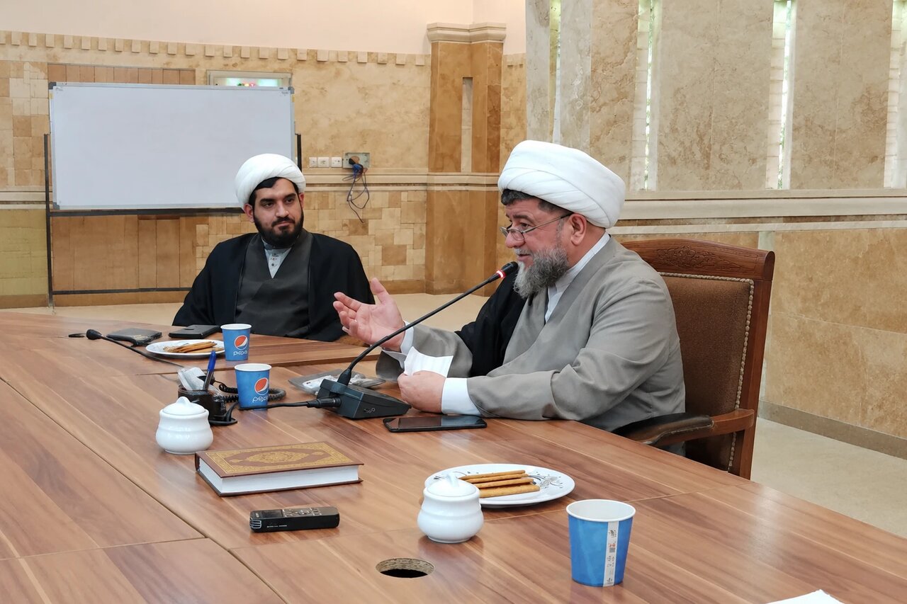 وحدت علما و تربیت مبلغان متخصص، راهبرد حفظ هویت تشیع در افغانستان است