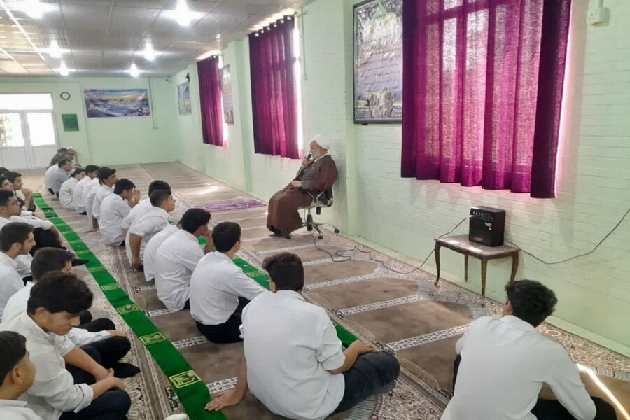 امام‌جمعه برازجان: جامعه به دانشمندان باتقوا نیاز دارد