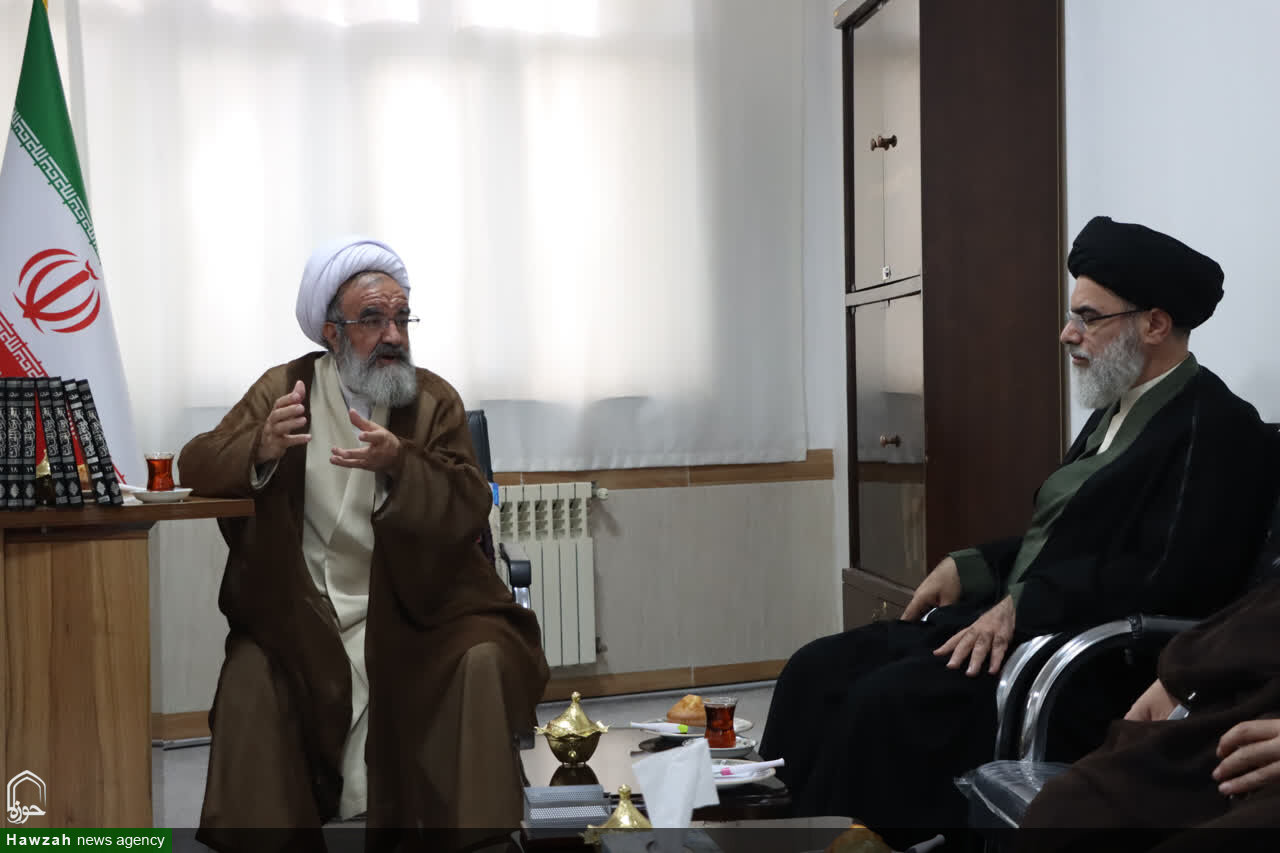 لزوم تبیین و ترویج معارف اسلام ناب در جامعه با شیوه‌های نوین